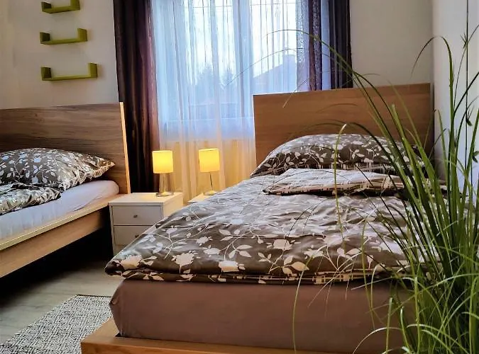 In Quiet Beautiful Area With Two Separate, Modern, Furnished Appartement Deutsch-Wagram