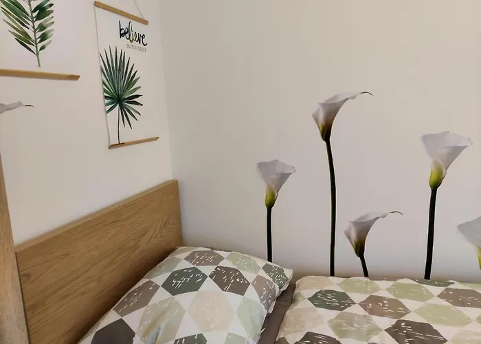 In Quiet Beautiful Area With Two Separate, Modern, Furnished * Deutsch-Wagram